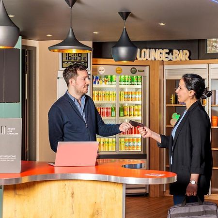 Ibis Lausanne Crissier Eksteriør bilde